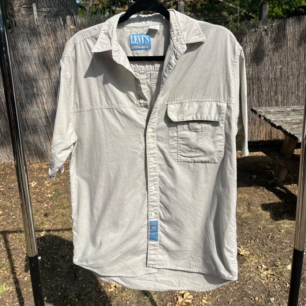 VINTAGE levis short sleeve button down